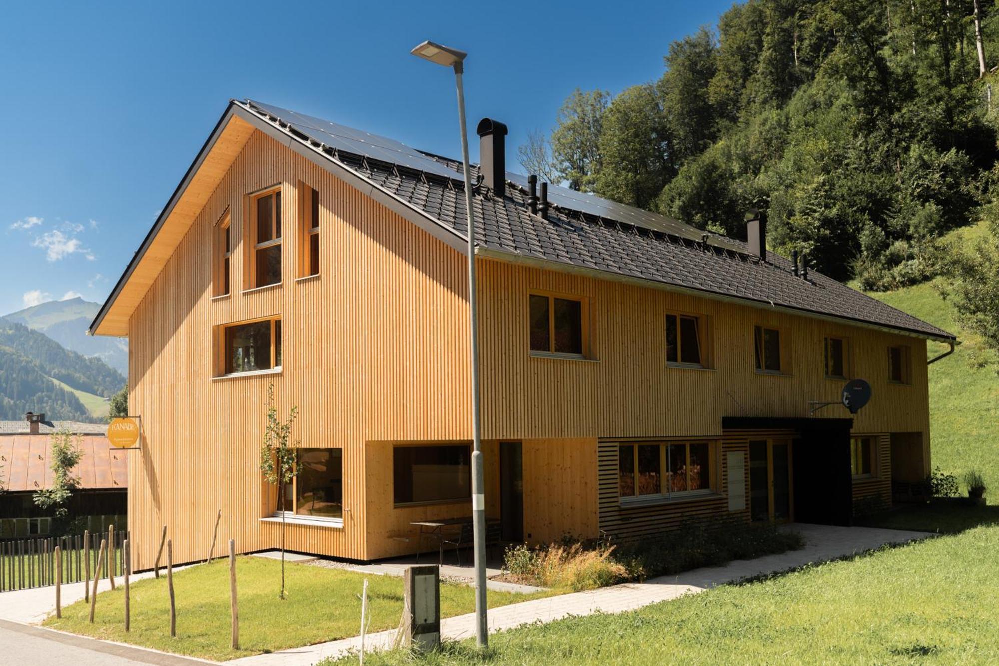 Haus Kanabe 施科佩尔瑙 外观 照片